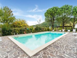 22305629-Ferienhaus-4-Assisi-300x225-1