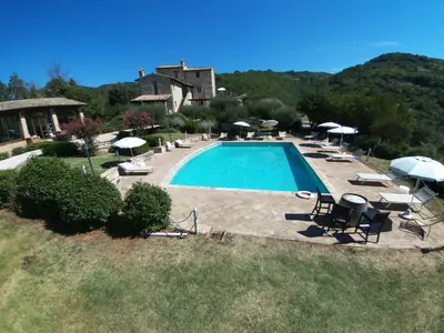 PoolOfHouse