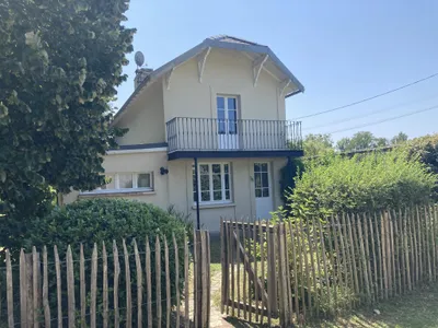 Außenseite Ferienhaus [Sommer]