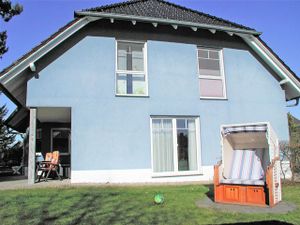 23911402-Ferienhaus-6-Baabe-300x225-1