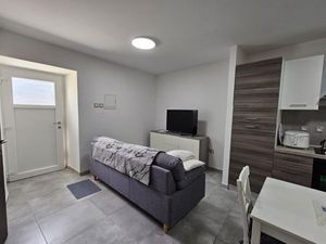 24029144-Ferienhaus-3-Babići-300x225-5