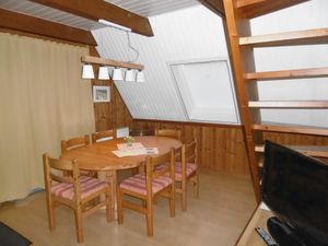 23518560-Ferienhaus-6-Bad Arolsen-300x225-5