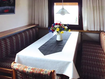 DiningRoom