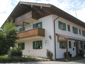 23977530-Ferienhaus-2-Bad Kohlgrub-300x225-2