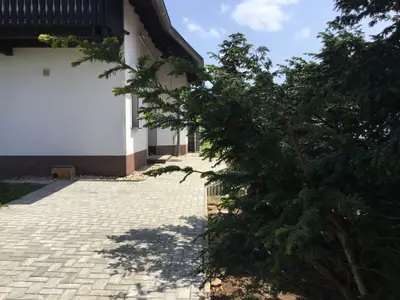 Weg zum Hauseingang