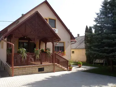 Ferienhaus für 12 Personen (210 m²) in Badacsonytomaj 4/10