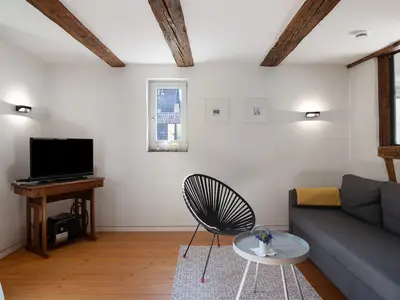 Photo, INSIDE, OUTSIDE