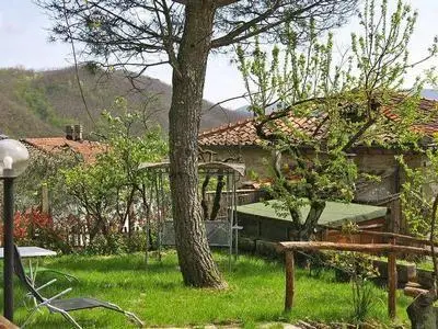 Garten mit Hollywood Schaukel