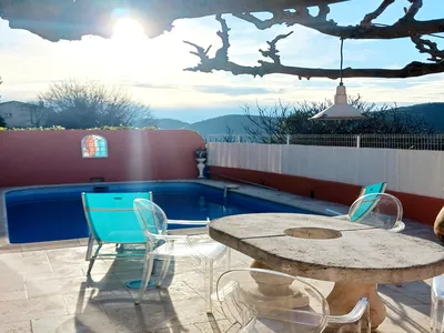 PoolOfHouse