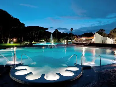 PoolOfHouse