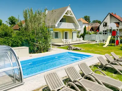 Ferienhaus für 12 Personen (120 m²) in Balatomáriafürdö 1/10