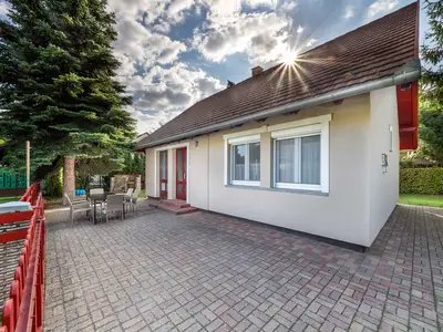 Ferienhaus für 6 Personen (100 m²) in Balatomáriafürdö 1/10