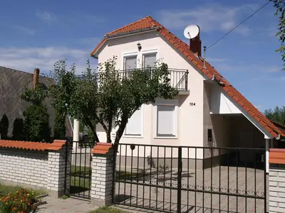 Ferienhaus für 6 Personen (130 m²) in Balatomáriafürdö 2/10