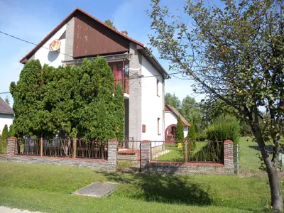 Ferienhaus für 9 Personen (120 m²) in Balatomáriafürdö 4/10