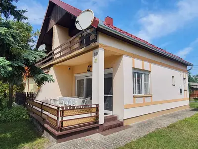Ferienhaus für 6 Personen (100 m²) in Balatomáriafürdö 1/10