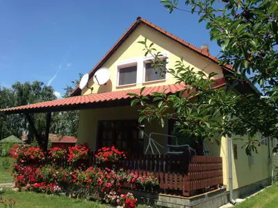 Ferienhaus für 10 Personen (126 m²) in Balatomáriafürdö 2/10