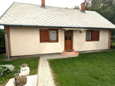 Ferienhaus für 4 Personen (50 m²) in Balatomáriafürdö 2/10