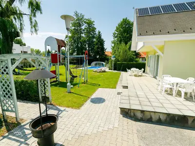 Ferienhaus für 12 Personen (120 m²) in Balatomáriafürdö 2/10