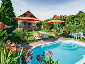 Ferienhaus für 9 Personen (100 m²) in Balatonalmádi