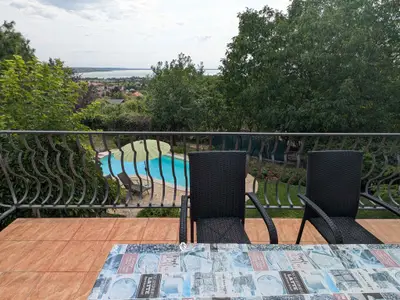 Ferienhaus für 8 Personen (300 m²) in Balatonalmádi 8/10