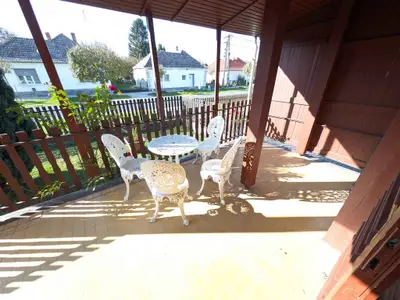 Ferienhaus für 8 Personen (180 m²) in Balatonberény 2/10
