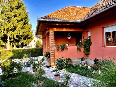 Ferienhaus für 8 Personen (220 m²) in Balatonberény 5/10