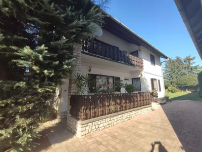 Ferienhaus für 8 Personen (150 m²) in Balatonboglár 1/10