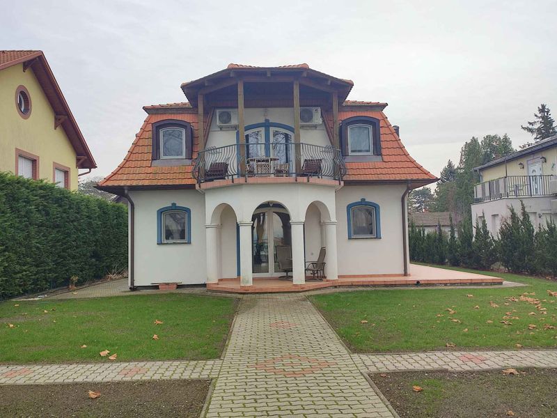 23898800-Ferienhaus-8-Balatonboglár-800x600-1