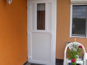 23774570-Ferienhaus-6-Balatonfenyves-300x225-2