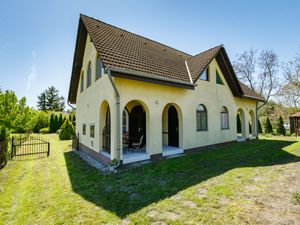 23856225-Ferienhaus-7-Balatonfenyves-300x225-3