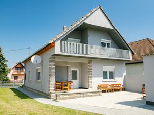 23860601-Ferienhaus-10-Balatonfenyves-300x225-4