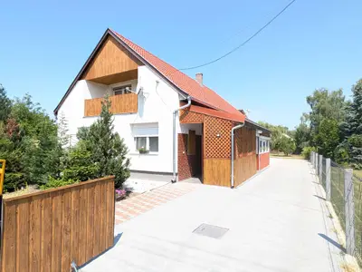 Ferienhaus für 7 Personen (100 m²) in Balatonfenyves 3/10