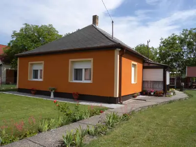 Ferienhaus für 6 Personen (70 m²) in Balatonfenyves 1/10