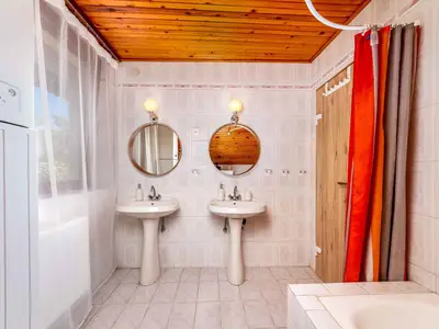 Ferienhaus für 6 Personen (135 m²) in Balatonfenyves 8/10