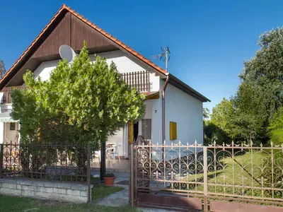Ferienhaus für 6 Personen (60 m²) in Balatonfenyves 1/10