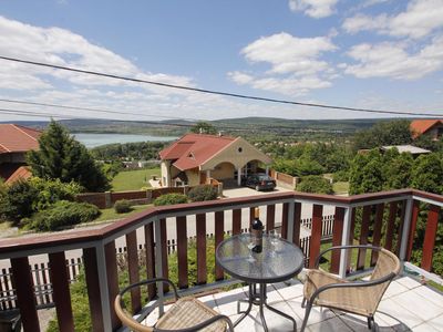 Ferienhaus für 8 Personen (110 m²) in Balatonfűzfő 1/10