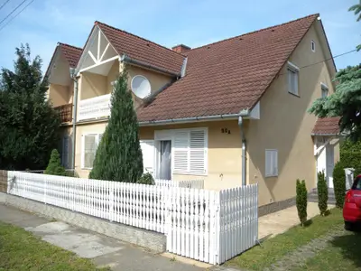 Ferienhaus für 13 Personen (160 m²) in Balatonkeresztúr 1/10