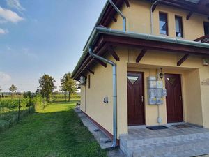 23770584-Ferienhaus-10-Balatonkeresztúr-300x225-3