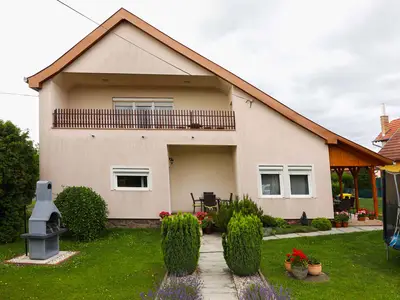 Ferienhaus für 10 Personen (180 m²) in Balatonkeresztúr 2/10