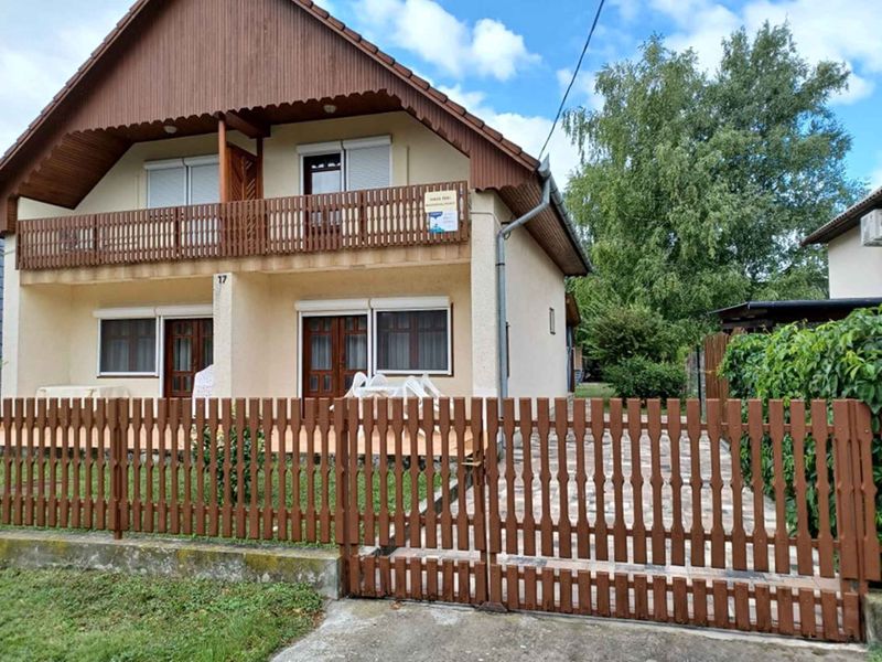 23772446-Ferienhaus-5-Balatonkeresztúr-800x600-0