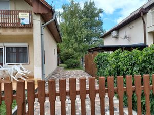 23772446-Ferienhaus-5-Balatonkeresztúr-300x225-4