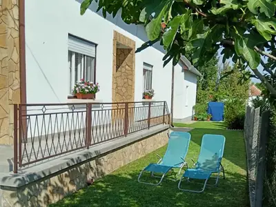 Ferienhaus für 8 Personen (170 m²) in Balatonkeresztúr 2/10