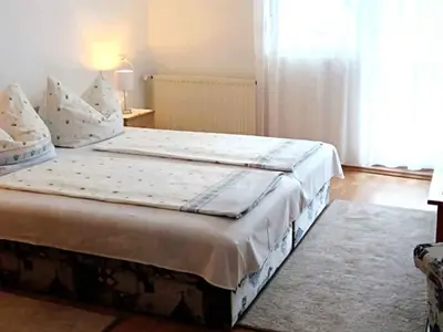 Ferienhaus für 8 Personen (170 m²) in Balatonkeresztúr 9/10