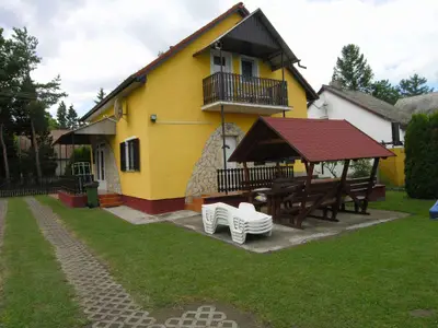 Ferienhaus für 9 Personen (120 m²) in Balatonkeresztúr 1/10