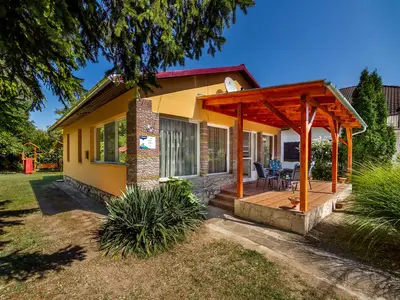 Ferienhaus für 6 Personen (90 m²) in Balatonkeresztúr 1/10