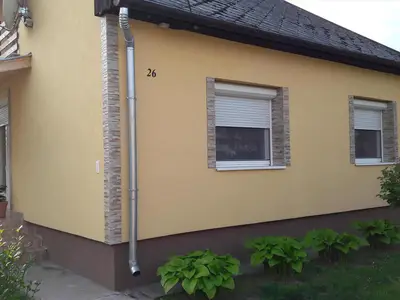 Ferienhaus für 4 Personen (50 m²) in Balatonlelle 1/10