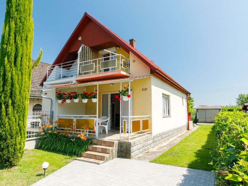 23856249-Ferienhaus-5-Balatonlelle-800x600-2