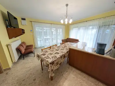 Ferienhaus für 8 Personen (90 m²) in Balatonlelle 10/10