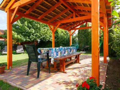 Ferienhaus für 12 Personen (200 m²) in Balatonlelle 10/10