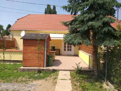 Ferienhaus für 4 Personen (45 m²) in Balatonlelle 2/10
